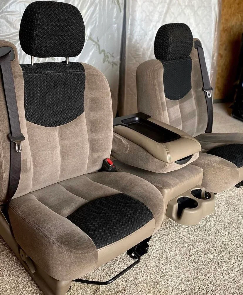 1999-2000 CHEVY SILVERADO 40-20-40 TRUCK SEATS - Image 3