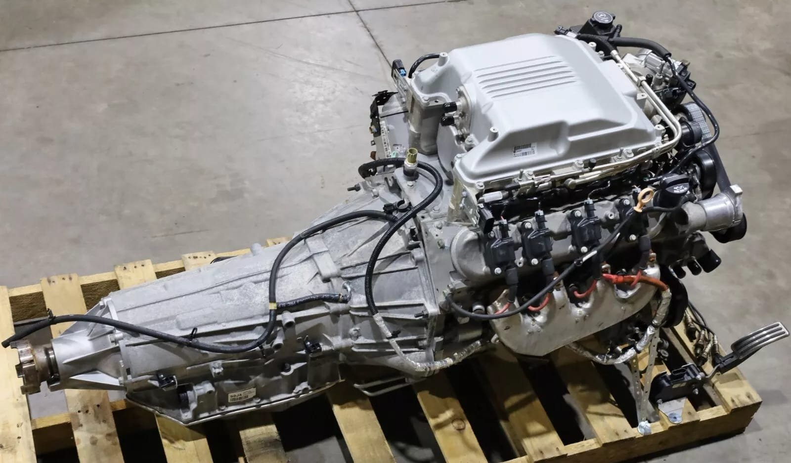 2009 Cadillac CTS-V 6.2L LSA Supercharged Engine and 6L90E Automatic Transmission for Sale - Image 6