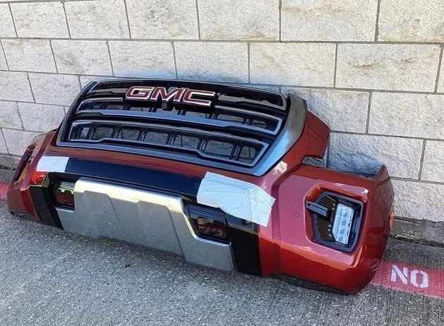 2022 GMC Yukon Front Bumper and Grill for Sale - Image 4