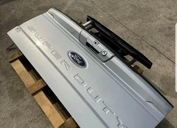 2023-2024 Ford F-250/F-350 OEM Tailgate with Camera and Step for Sale - Image 2