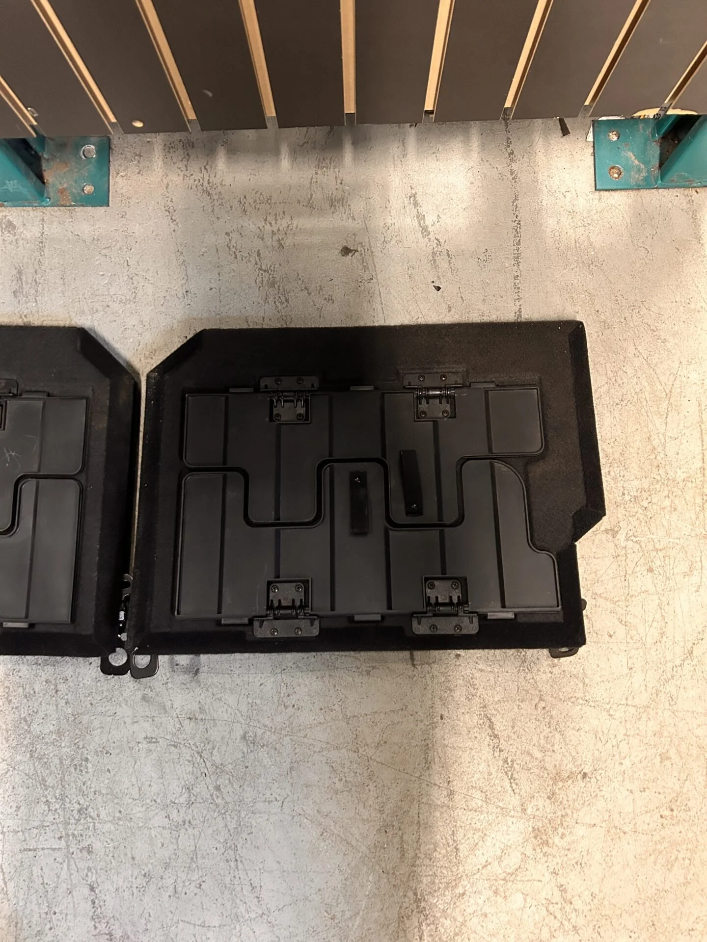 2013-2024 RAM 1500/2500/3500 Folding Load Floor Assembly Left and Right Side - Image 4