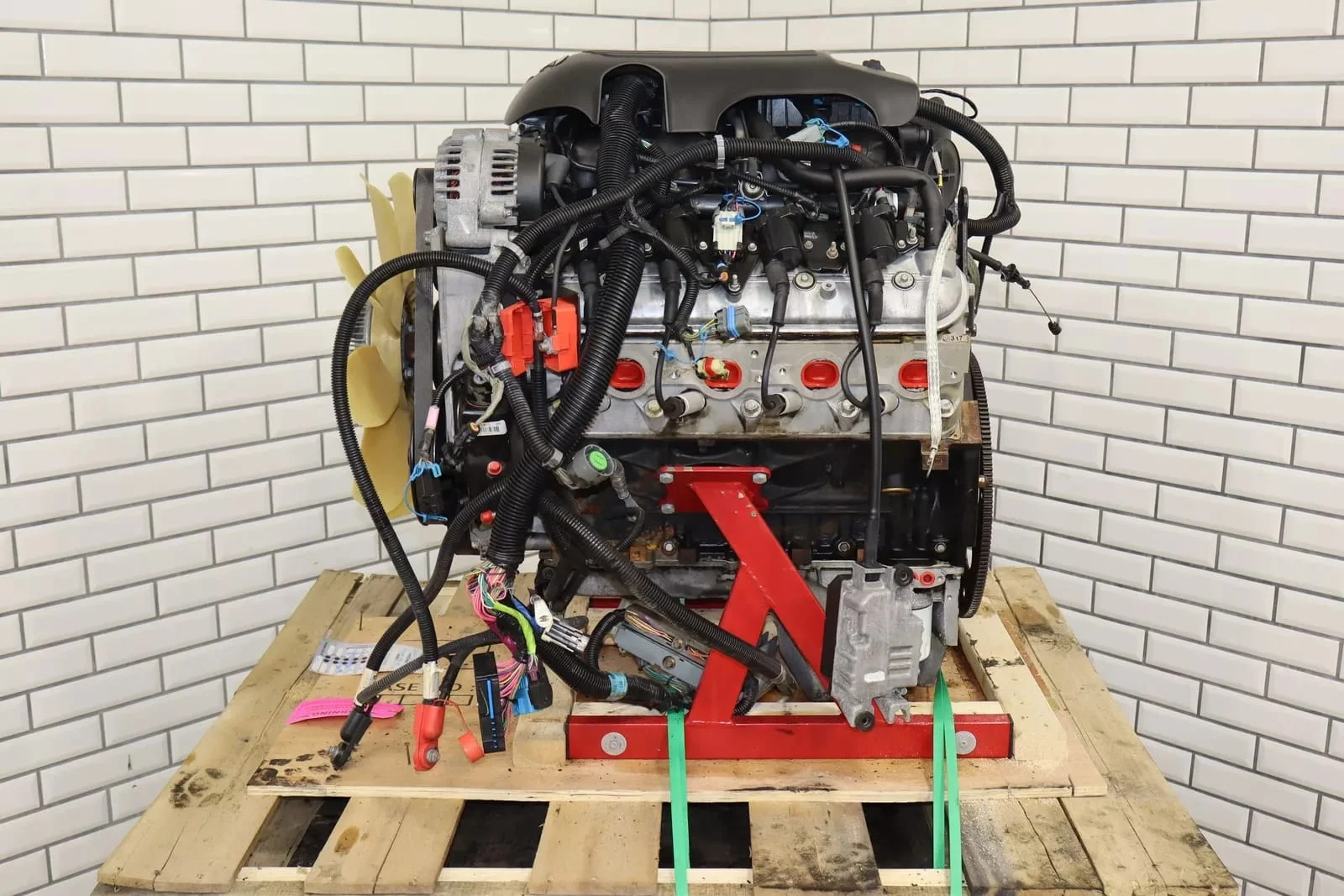 01-07 Chevy GMC 6.0L LQ4 V8 Engine LS Dropout Swap – 57k Miles - Image 5