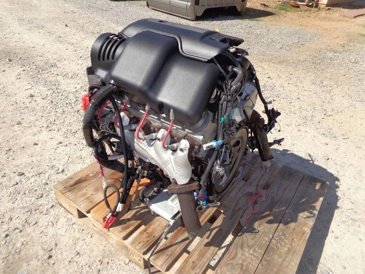 2006 Chevrolet Silverado 6.0L V8 Engine for Sale - Image 7