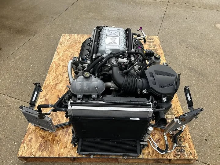 T500 Supercharged 5.2L Predator Engine & Automatic Transmission - Image 5