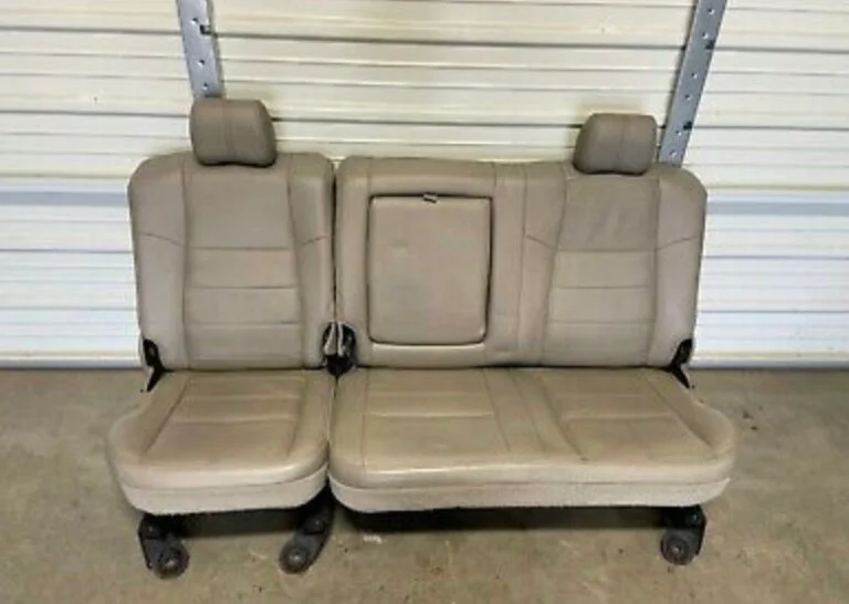 1999-2010 Ford F250/F350/F450 Super Duty Gray Lariat Front & Rear Seats - Image 3