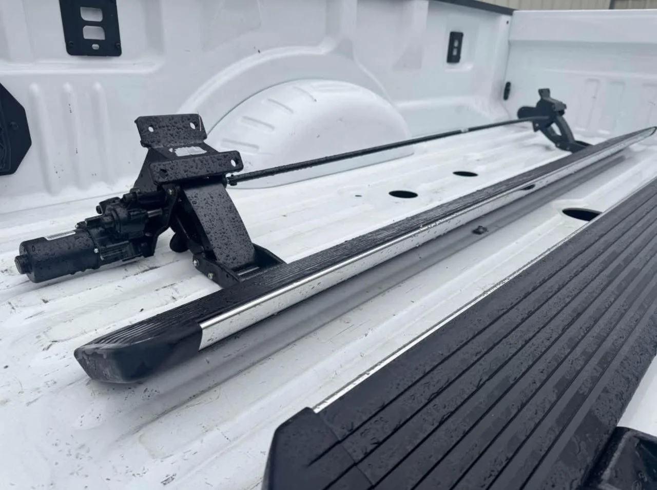 USED 2015-2024 Electronic Running Boards for Ford F250/F350 - Image 3