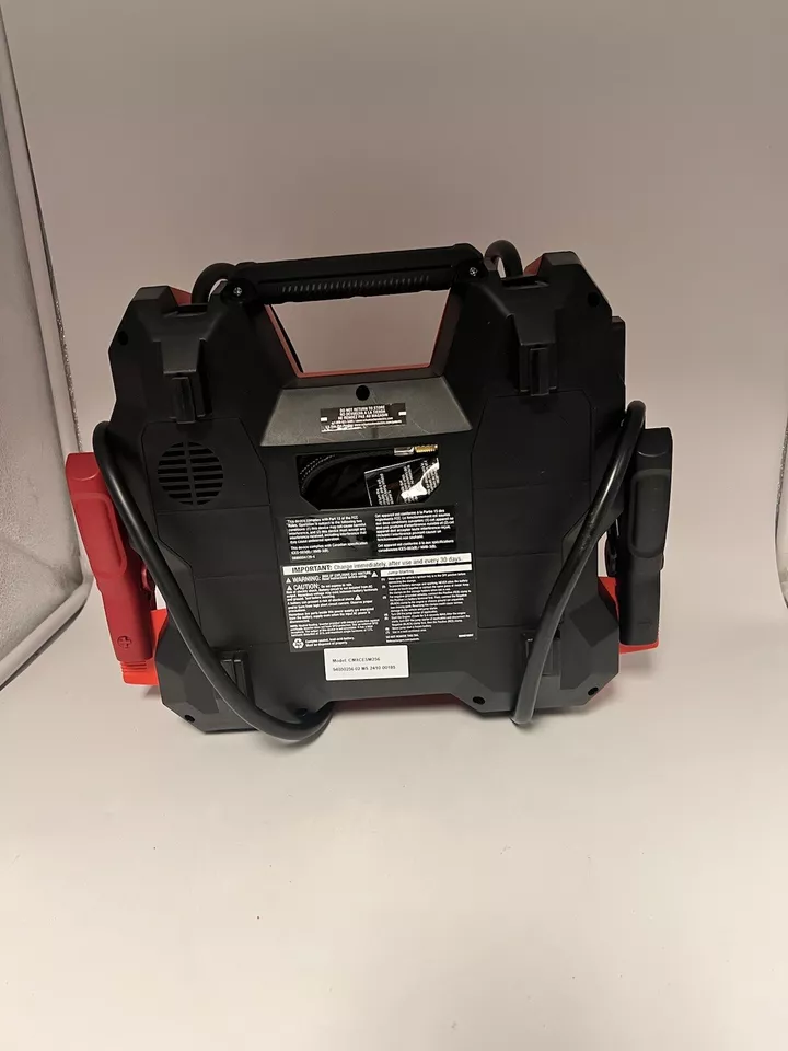 Craftsman CMXCESM256 Jump Starter & Power Station | 1200 Peak Amps | Portable Power - Image 3