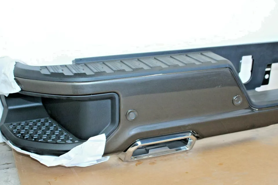 2019-2021 GMC Sierra. Chevy Silverado 1500 Rear Bumper W/SENS ASM OEM - Image 4