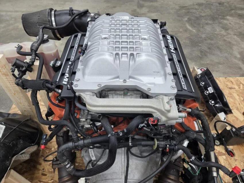 6.2L Supercharged Hellcat Engine Package – 707HP - Image 5