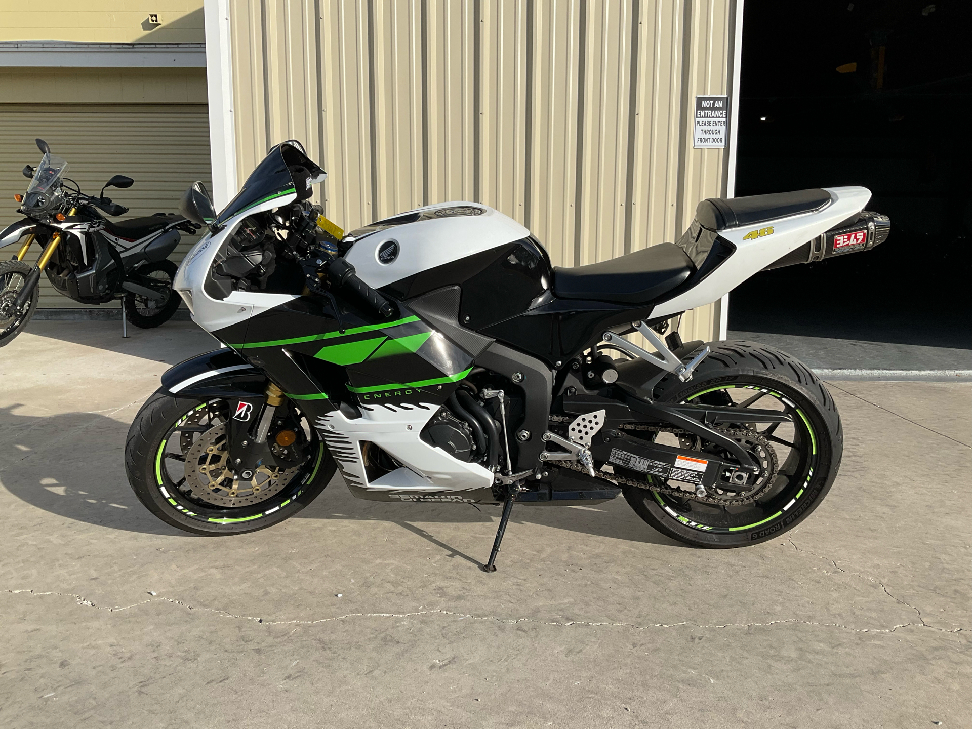 2022 HONDA CBR600RR - Image 2
