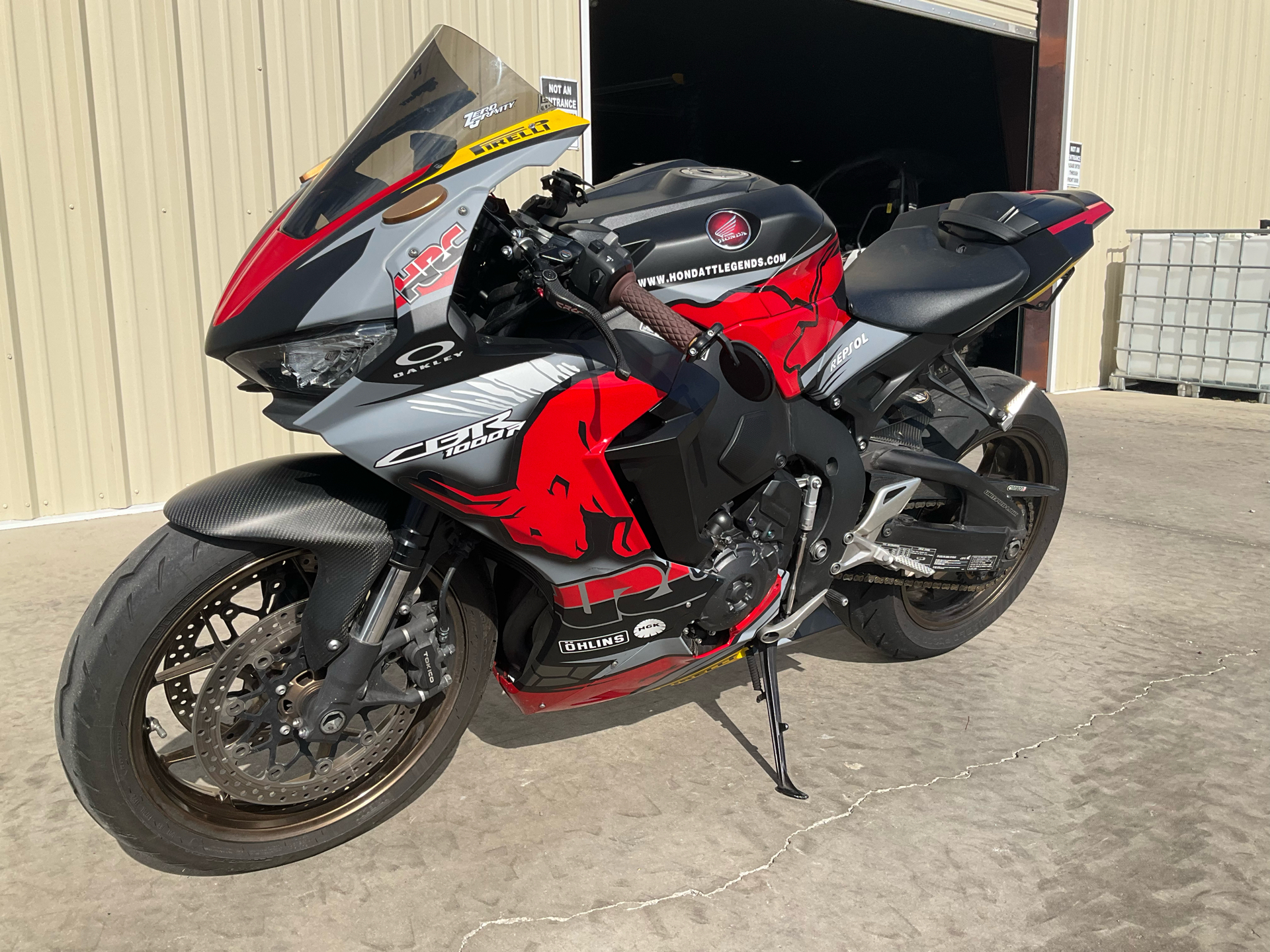 2017 HONDA CBR1000RR ABS - Image 2
